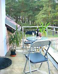 Balkon mit Blick ins Gr�ne