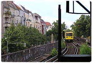 Die U-Bahn Schönhauser Allee Prenzlauer Berg  Berlin