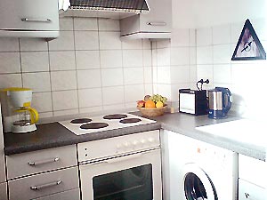 Einbauküche mit Waschmaschine in der Ferienwohnung in Berlin Wilmersdorf
