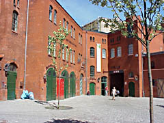 El patio de la Kulturbrauerei