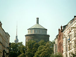 Vue sur le chteau deau et la tour de tlvision - Berlin Prenzlauer Berg 