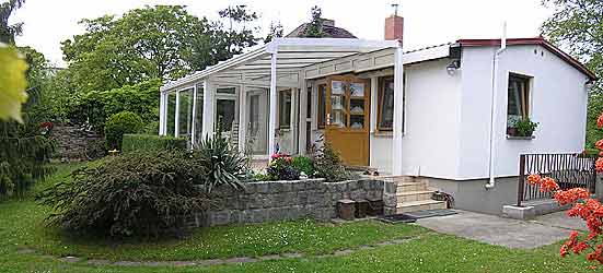 Berlin holiday house with conservatory