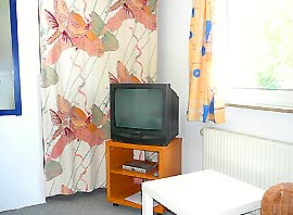 Single room with TV