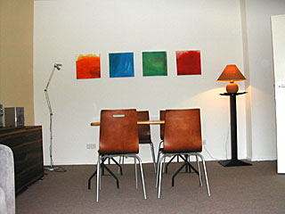 dining corner in the room of the apartment in Gleimstrasse