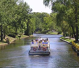 Landwehrkanal en Tiergarten Berlín