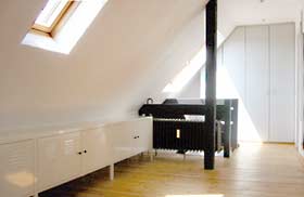 eingebauter Kleiderschrank in Ferienwohnung in K�ln S�dstadt