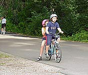 Photos of the area surrounding the holiday home in south-west Leipzig- children on bike