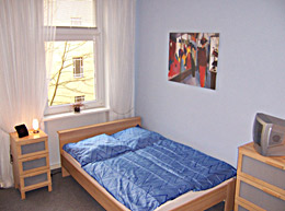 Das Doppelbett der Ferien-Wohnung in Berlin Prenzlauer Berg