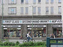 Second-Hand-marché, le Frankfurter Tor