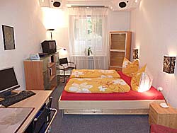 Lit double dans la chambre d'h�te de Berlin Sch�neberg