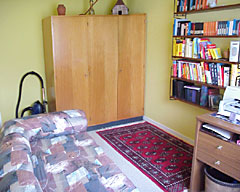 Einzelzimmer mit Bettcouch