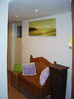 Zimmer mit Sofa in Solln