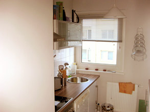 The fully fitted kitchen can be used for preparing meals