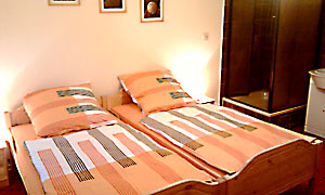 Doppelbett in der Privapension in Kelkheim