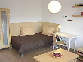 Una cama doble en el apartamento de Friburgo Breisgau